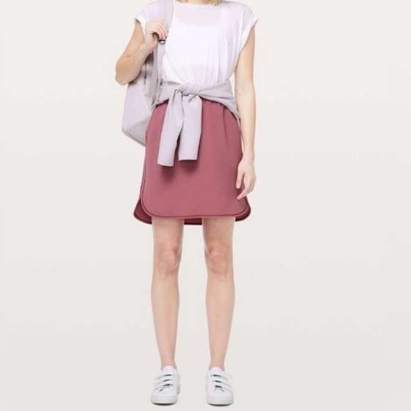Lululemon On The Fly Skirt - Picture 2 of 8
